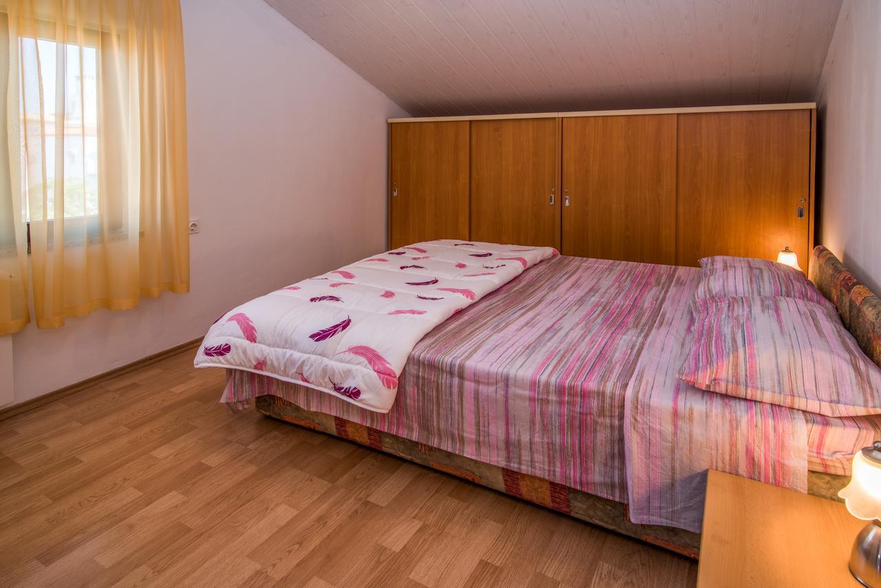 Apartment Sandra Krk Krk Town Eksteriør billede